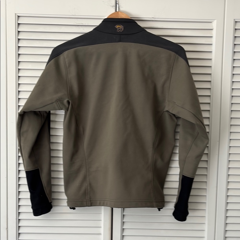 Mountain Hardwear Windproof Shell - image 3